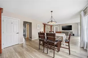 5609 Oakridge Dr, Louisville, OH 44641 - Photo 13