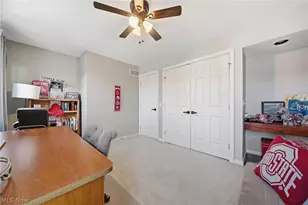 5609 Oakridge Dr, Louisville, OH 44641 - Photo 41