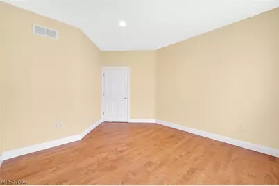1880 Bradford Pointe Lane, Akron, OH 44313 - Photo 9