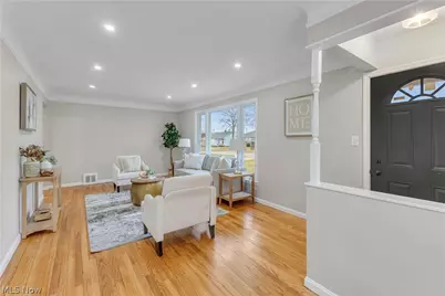 10970 Aaron Drive, Parma, OH 44130 - Photo 3