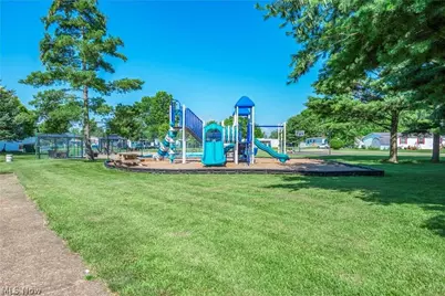 230 Cedar Brook Drive, Elyria, OH 44035 - Photo 15