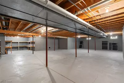 1315 Fieldcrest Drive, Wadsworth, OH 44281 - Photo 33