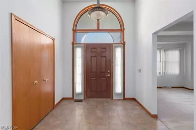 1315 Fieldcrest Drive, Wadsworth, OH 44281 - Photo 5