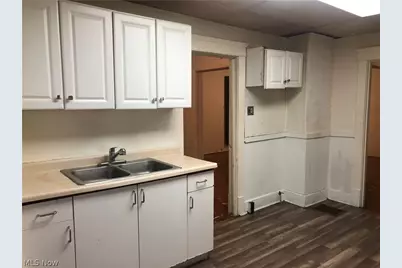 822 Highland Road NE, Canton, OH 44704 - Photo 11