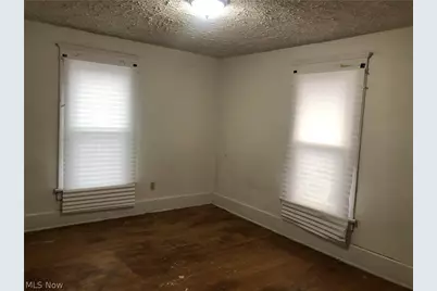 822 Highland Road NE, Canton, OH 44704 - Photo 23