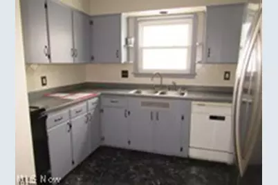 249 Roosevelt Avenue, Elyria, OH 44035 - Photo 7