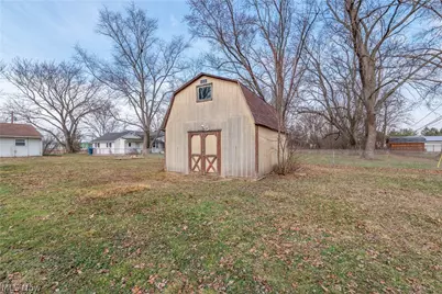 703 N Main Street, Amherst, OH 44001 - Photo 37