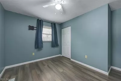 703 N Main Street, Amherst, OH 44001 - Photo 25