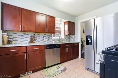 14128 Liberty Avenue, Loveland, OH 44135 - Photo 9