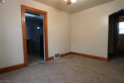 982 Merton Avenue, Akron, OH 44306 - Photo 11