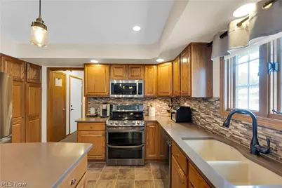 955 Lawrence Street, Medina, OH 44256 - Photo 7