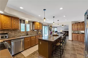 955 Lawrence St, Medina, OH 44256 - Photo 9