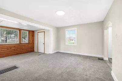 1521 Maryland Avenue SW, Canton, OH 44710 - Photo 7