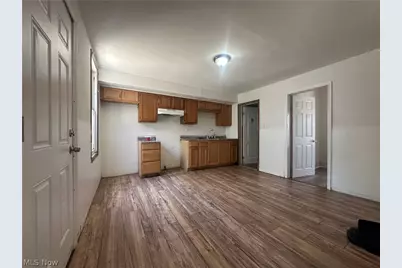 6404 Carl Avenue, Loveland, OH 44103 - Photo 9