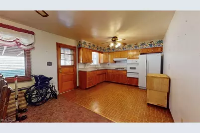 903 Logan Avenue, Mingo Junction, OH 43938 - Photo 9