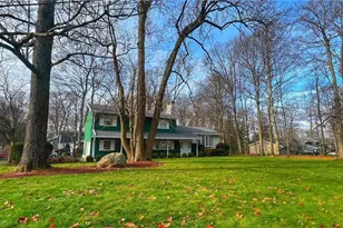 1079 Carol Ln, Tallmadge, OH 44278 - Photo 9