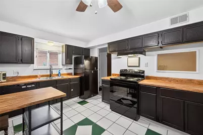 1597 Lee Terrace Drive #F11, Wickliffe, OH 44092 - Photo 7