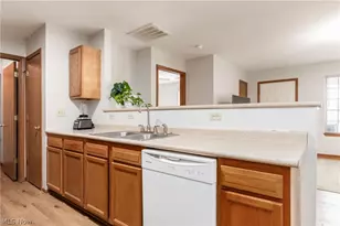 2660 Orchard Park, Zanesville, OH 43701 - Photo 11