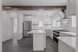 2176 Edgerton Rd, University Heights, OH 44118 - Photo 9