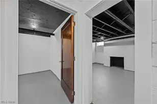 2176 Edgerton Rd, University Heights, OH 44118 - Photo 37