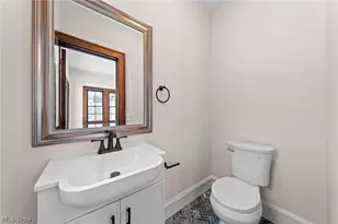 2176 Edgerton Rd, University Heights, OH 44118 - Photo 19