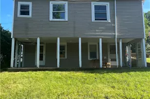 422 Whitely St, Bridgeport, OH 43912 - Photo 3