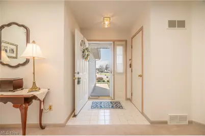 6581 Country Ridge Drive, Austintown, OH 44515 - Photo 23