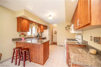 6581 Country Ridge Drive, Austintown, OH 44515 - Photo 19