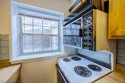 19436 Van Aken Boulevard #105, Huber Heights, OH 44122 - Photo 9