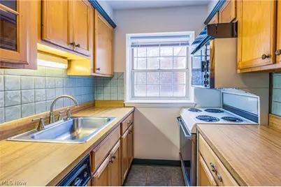 19436 Van Aken Boulevard #105, Huber Heights, OH 44122 - Photo 11