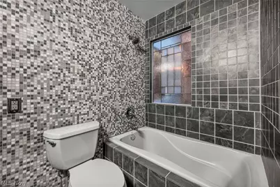 1148 Prospect Avenue E, Loveland, OH 44115 - Photo 25