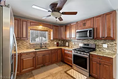 1649 Betz Road, Akron, OH 44306 - Photo 11