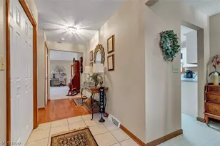 4623 Queen Anne Ave, Lorain, OH 44052 - Photo 3