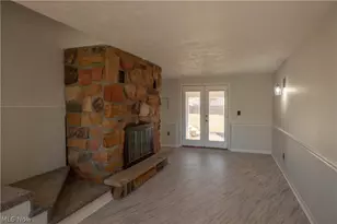 453 Wood Ave, Newcomerstown, OH 43832 - Photo 15