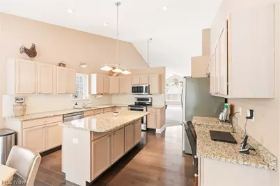 2551 Edgebrook Crossing, Twinsburg, OH 44087 - Photo 9