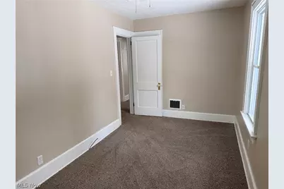 980 W Laclede Avenue, Youngstown, OH 44511 - Photo 13