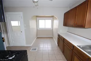 980 W Laclede Ave, Youngstown, OH 44511 - Photo 9