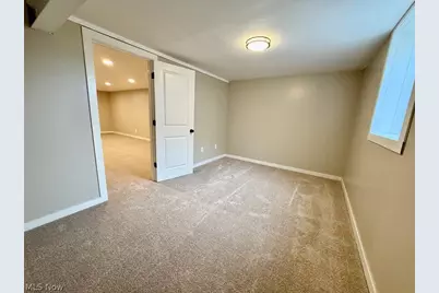 2235 Crehore Street, Lorain, OH 44052 - Photo 39