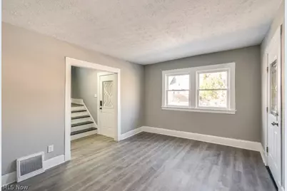 561 Melrose Street, Akron, OH 44305 - Photo 9