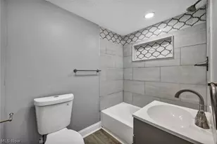 491 E 39th St, Lorain, OH 44055 - Photo 29