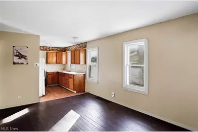 660 Hollibaugh Avenue, Akron, OH 44310 - Photo 5