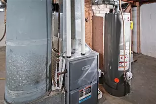 660 Hollibaugh Ave, Akron, OH 44310 - Photo 15