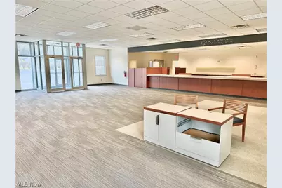 6020 Manchester Road, Akron, OH 44319 - Photo 17