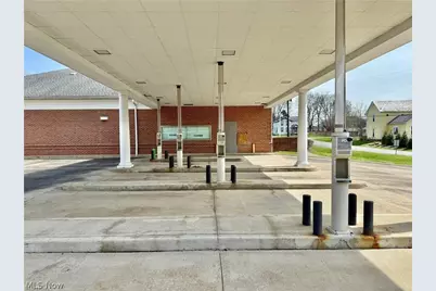 6020 Manchester Road, Akron, OH 44319 - Photo 5