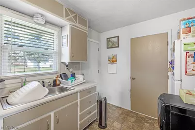 3568 Boettler Street NE, Canton, OH 44721 - Photo 21