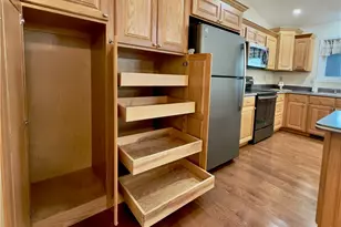 708 Oak Tree Ln, Belpre, OH 45714 - Photo 5