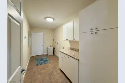 708 Oak Tree Lane, Belpre, OH 45714 - Photo 27