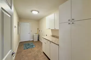 708 Oak Tree Ln, Belpre, OH 45714 - Photo 27