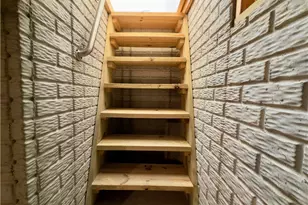 708 Oak Tree Ln, Belpre, OH 45714 - Photo 31