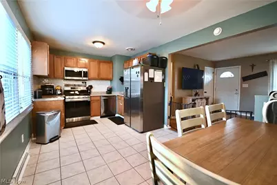 1737 Halbert Drive, Youngstown, OH 44514 - Photo 7